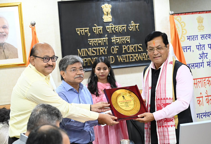 Deendayal Port Authority awarded first Official Language Shield Award in Region 'B'